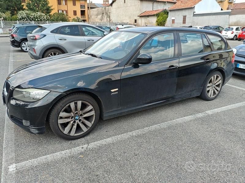 Usata BMW 320 2010 Nero Station wagon