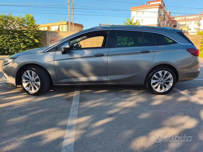 Usata Opel Astra Innovation 110 CV (80 kW) 2016 Grigio Station wagon