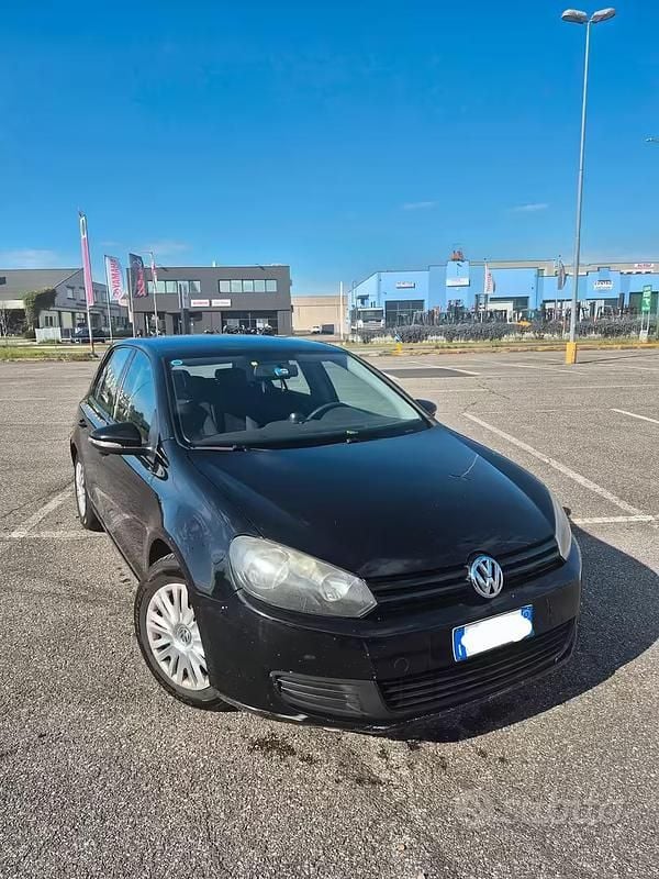 Usata VW Golf VI United 80 CV (58 kW) 2011 Nero Utilitaria