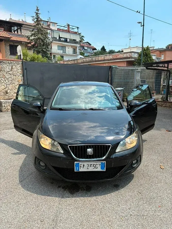 Usata Seat Ibiza 69 CV (50 kW) 2011 Nero Berlina