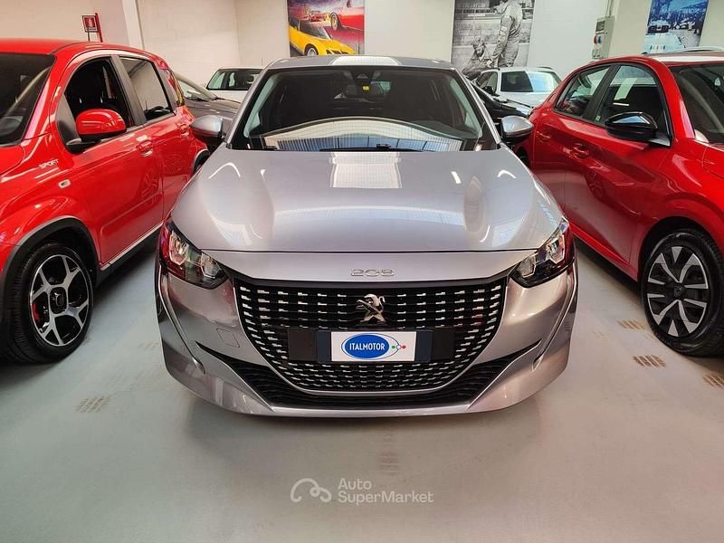 Usata Peugeot 208 Allure 101 CV (74 kW) 2022 Grigio met. Utilitaria