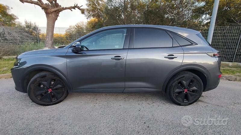 Usata DS Automobiles DS7 Crossback Performance 130 CV (95 kW) 2023 Grigio SUV
