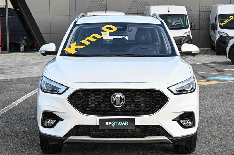 Usata MG ZS Luxury 106 CV (77 kW) 2024 Bianco Berlina