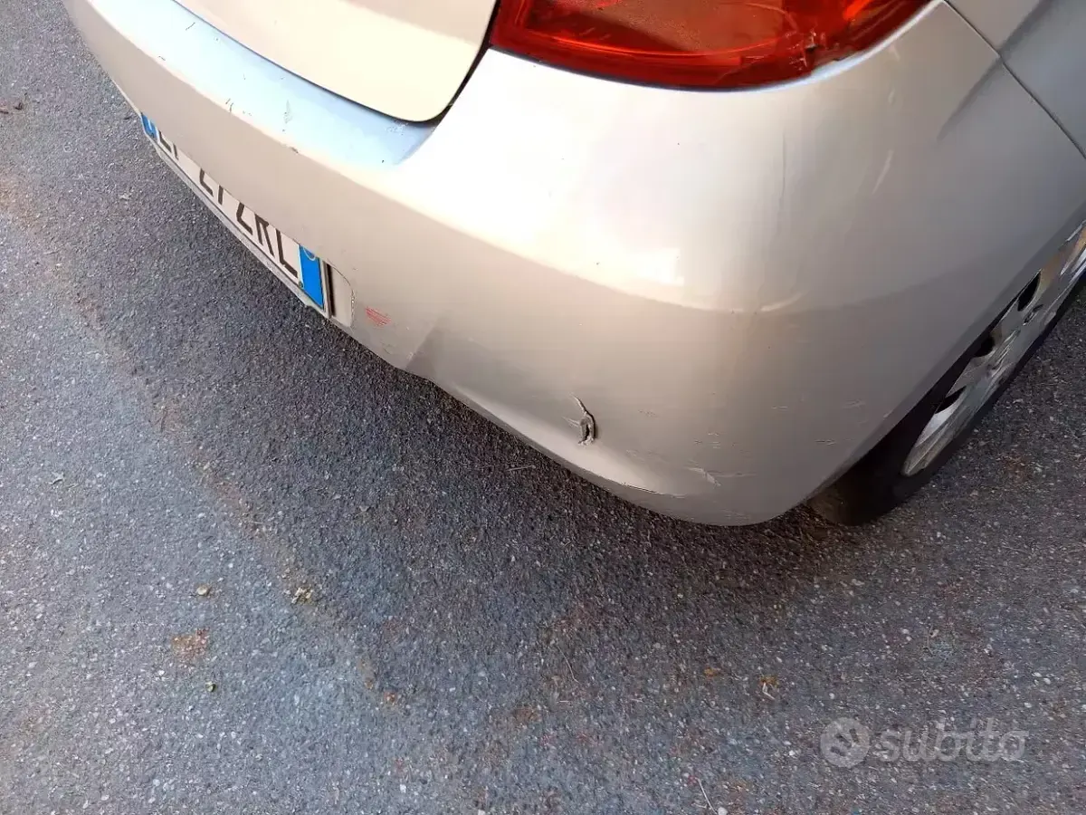 Usata Hyundai i20 78 CV (57 kW) 2010 Grigio Utilitaria