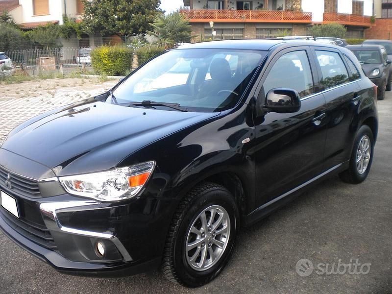 Usata Mitsubishi ASX 114 CV (83 kW) 2017 Nero SUV
