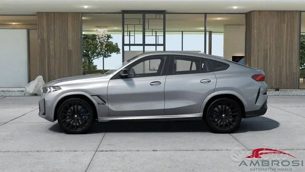 Nuova BMW X6 M Sport 530 CV (389 kW) 2026 Grigio SUV