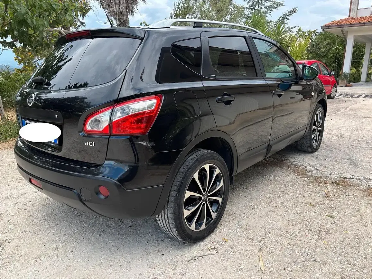 Usata Nissan Qashqai 110 CV (80 kW) 2012 Nero SUV
