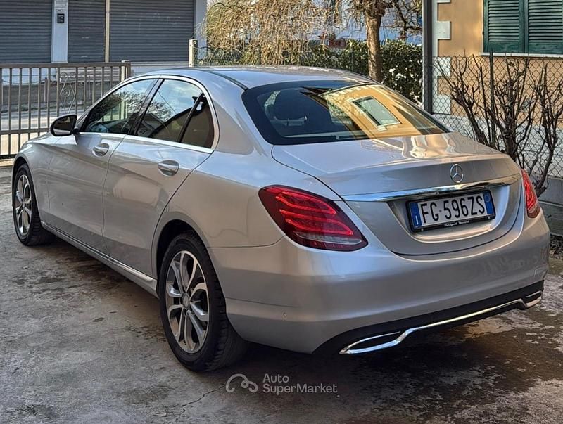 Usata Mercedes C200 136 CV (100 kW) 2017 Argento Berlina