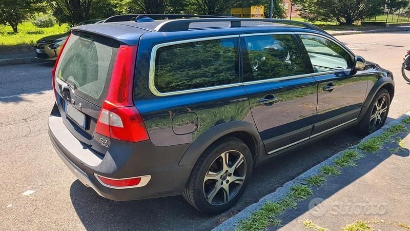 Usata Volvo XC70 Summum 215 CV (158 kW) 2013 Blu Station wagon