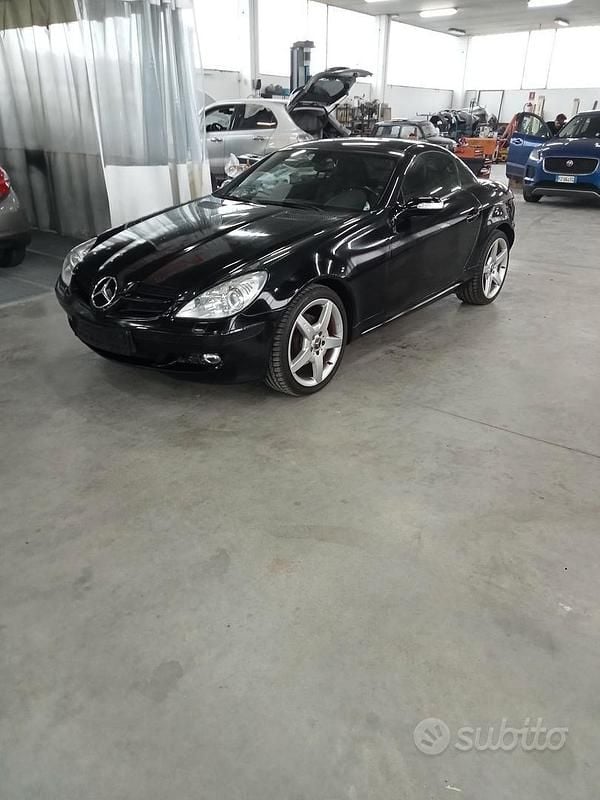 Usata Mercedes SLK280 231 CV (169 kW) 2005 Cabrio
