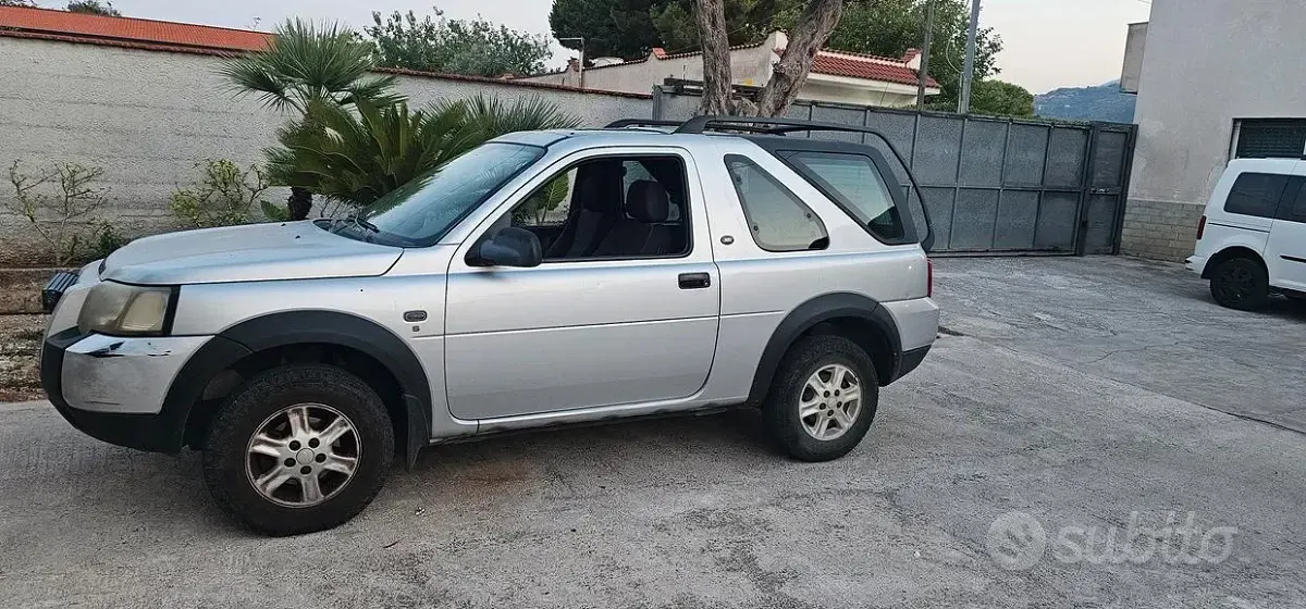 Usata Land Rover Freelander 117 CV (86 kW) 2004 Grigio SUV