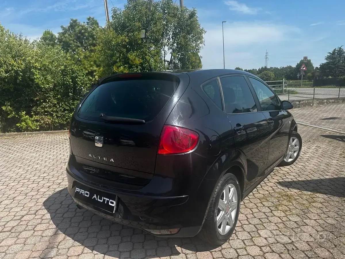 Usata Seat Altea Reference 102 CV (75 kW) 2008 Nero Monovolume