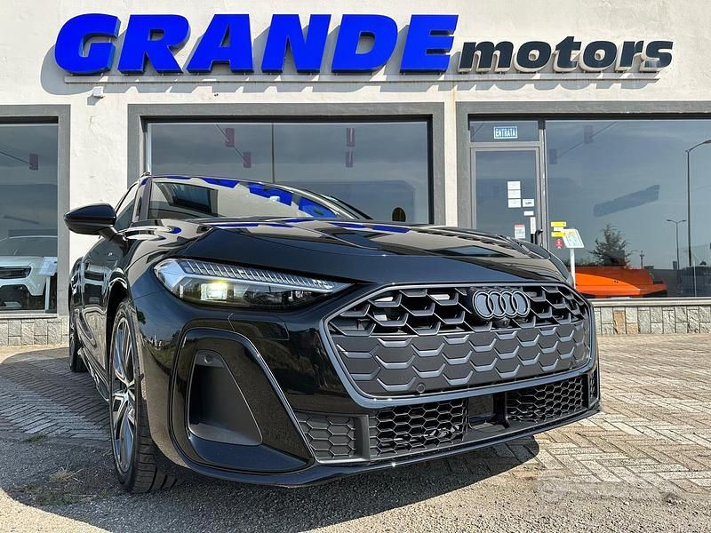 Nero Nuova 2025 Audi A5 Comfort Coupé | 59.900 € (Cara) - Immagine 1/4