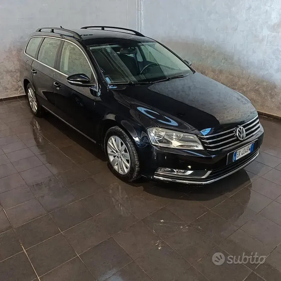 Usata VW Passat Comfortline 105 CV (77 kW) 2013 Blu Station wagon