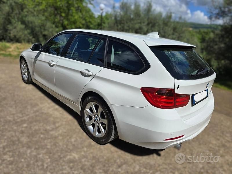 Usata BMW 318 Comfort Edition 143 CV (105 kW) 2014 Bianco Station wagon