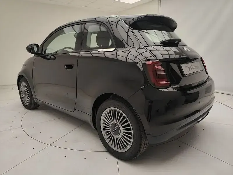 Nuova Fiat 500 65 CV (47 kW) 2026 Nero Berlina