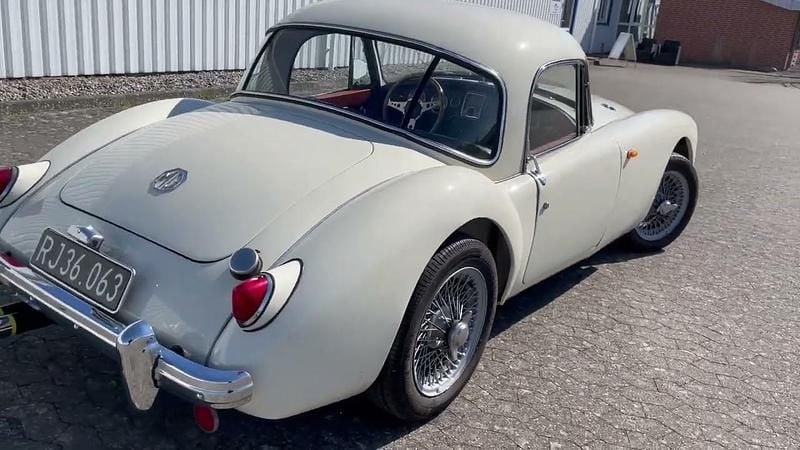 Usata MG MGA 72 CV (52 kW) 1959 Rosso Coupé