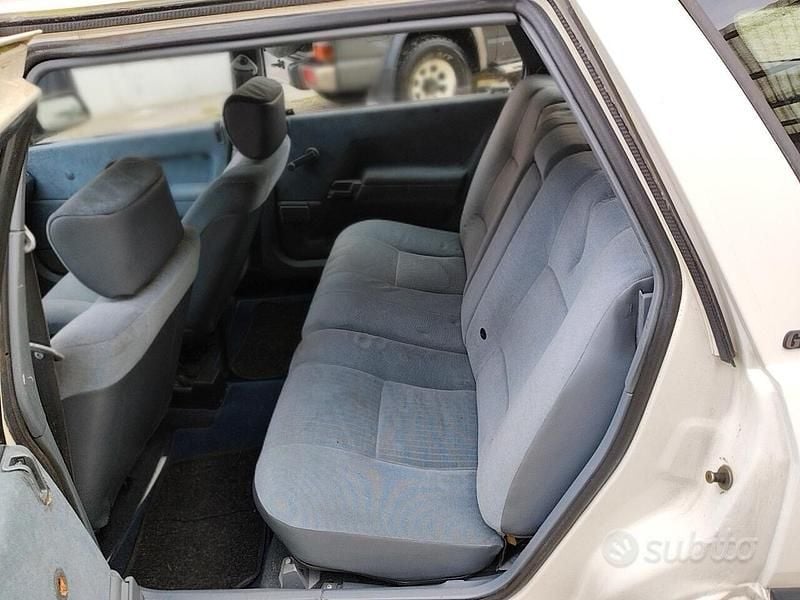 Usata Renault 21 88 CV (64 kW) 1988 Bianco Station wagon