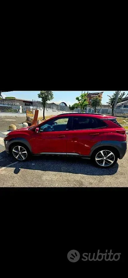 Usata Hyundai Kona 120 CV (88 kW) 2018 Rosso SUV