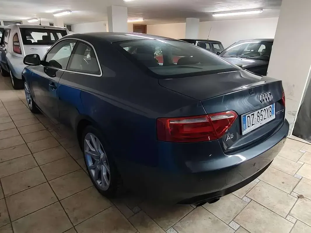 Begagnad Audi A5 Ambition 170 HK (125 kW) 2010 Grå Sportkupé