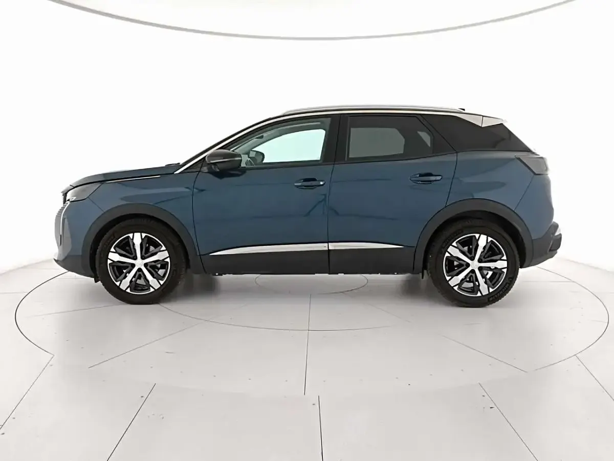 Usata Peugeot 3008 Allure 131 CV (96 kW) 2021 Blu SUV