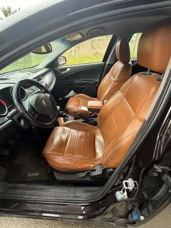 Usata Alfa Romeo Giulietta Progression 105 CV (77 kW) 2015 Utilitaria