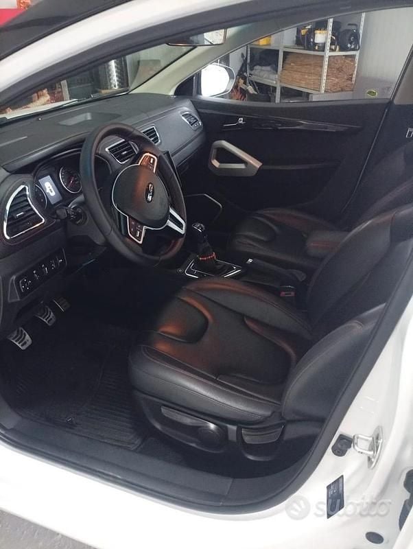 Usata EVO Evo 3 113 CV (83 kW) 2022 Bianco SUV