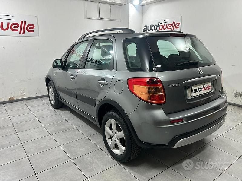 Usata Suzuki SX4 119 CV (87 kW) 2008 Grigio SUV