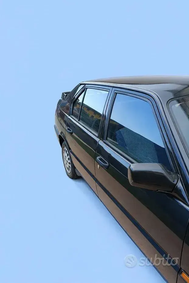 Usata Alfa Romeo 33 88 CV (64 kW) 1993 Nero Berlina