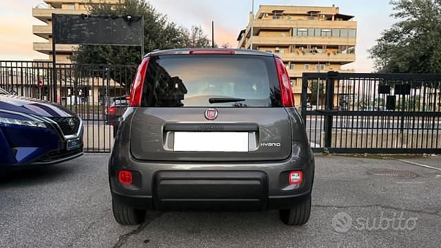 Usata Fiat Panda City Life 69 CV (50 kW) 2021 Grigio scuro metallizzato Berlina