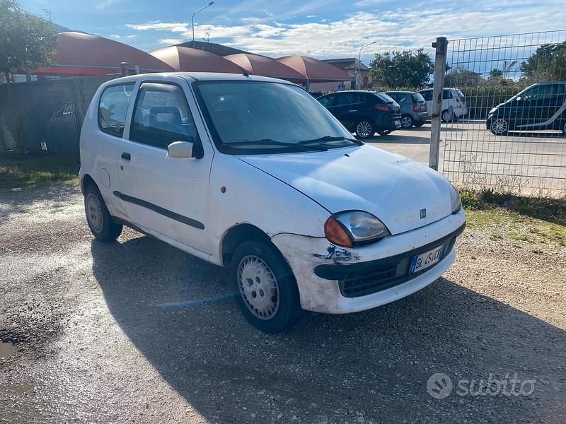 Bianco Usata 2000 Fiat 600 Due volumi | 699 € (Super prezzo) - Immagine 1/4