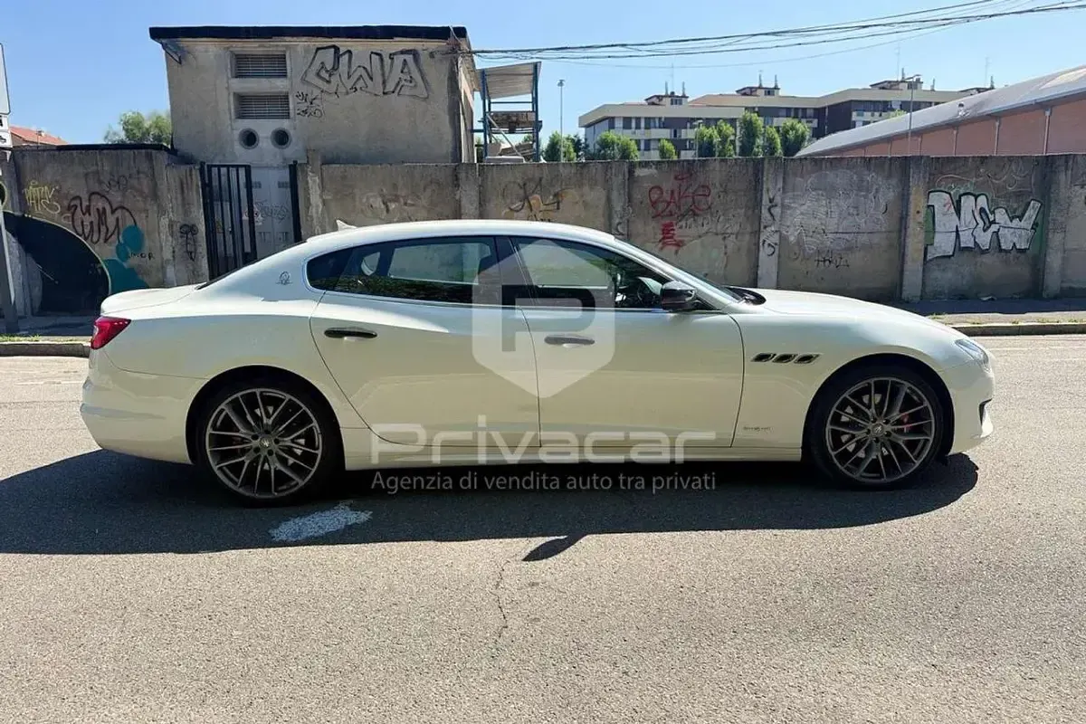 Usata Maserati Quattroporte 430 CV (316 kW) 2017 Bianco Berlina