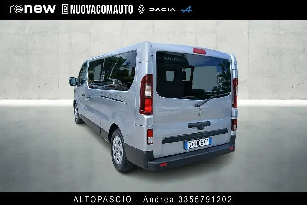 Usata Renault Trafic 149 CV (109 kW) 2024 Grigio