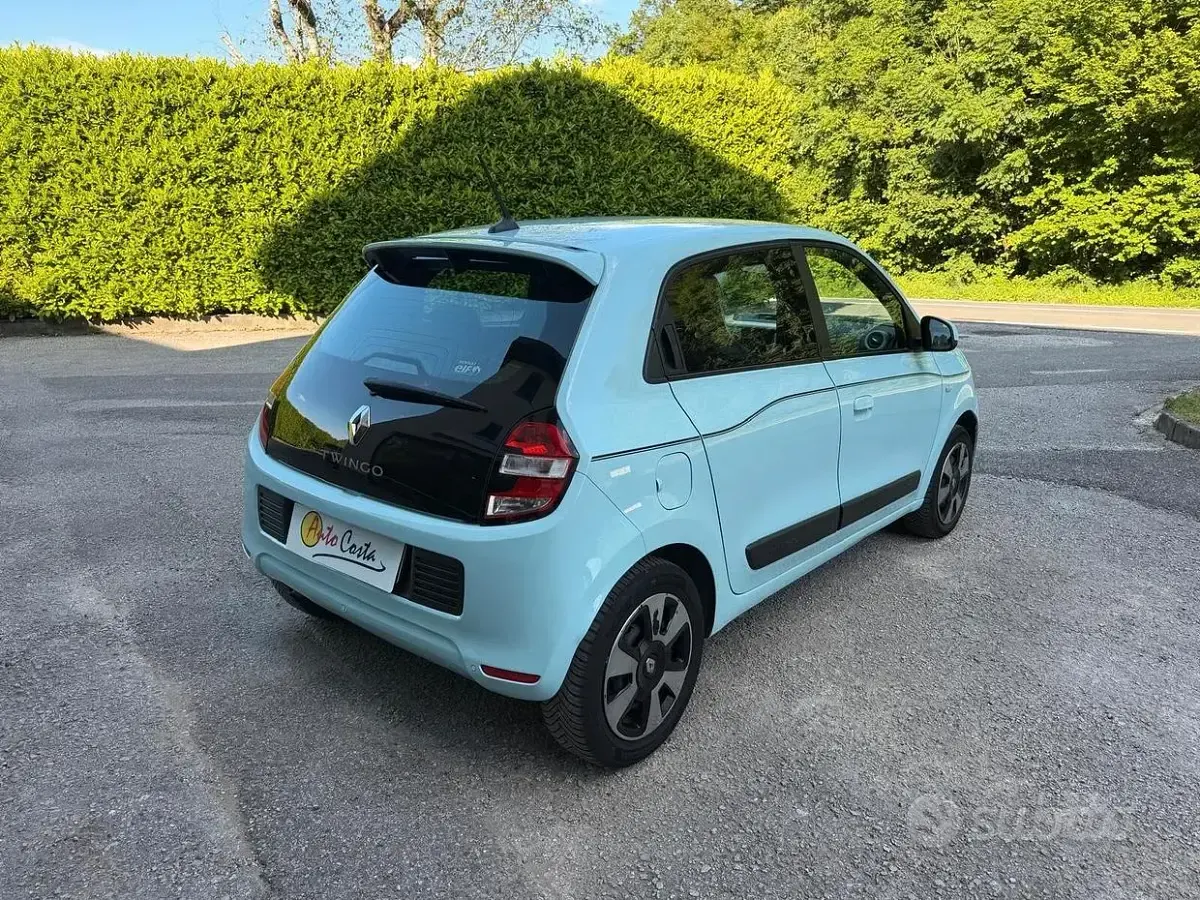 Usata Renault Twingo SE 69 CV (50 kW) 2017 Blu Utilitaria