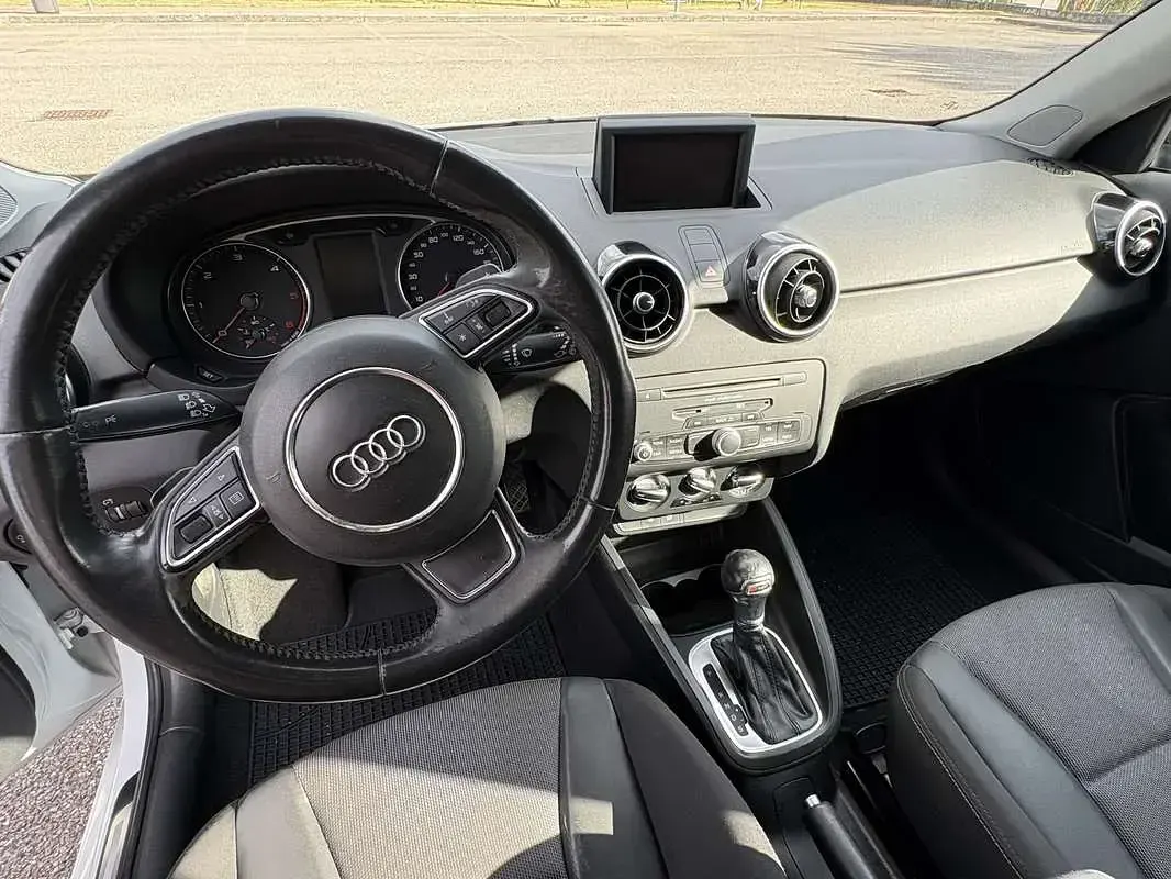 Usata Audi A1 Sportback S-Line 90 CV (66 kW) 2014 Bianco Utilitaria