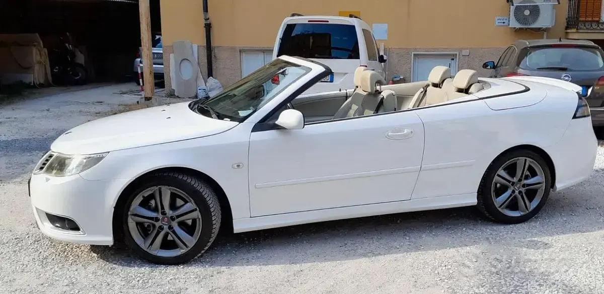 Usata Saab 9-3 Vector 180 CV (132 kW) 2008 Bianco Cabrio