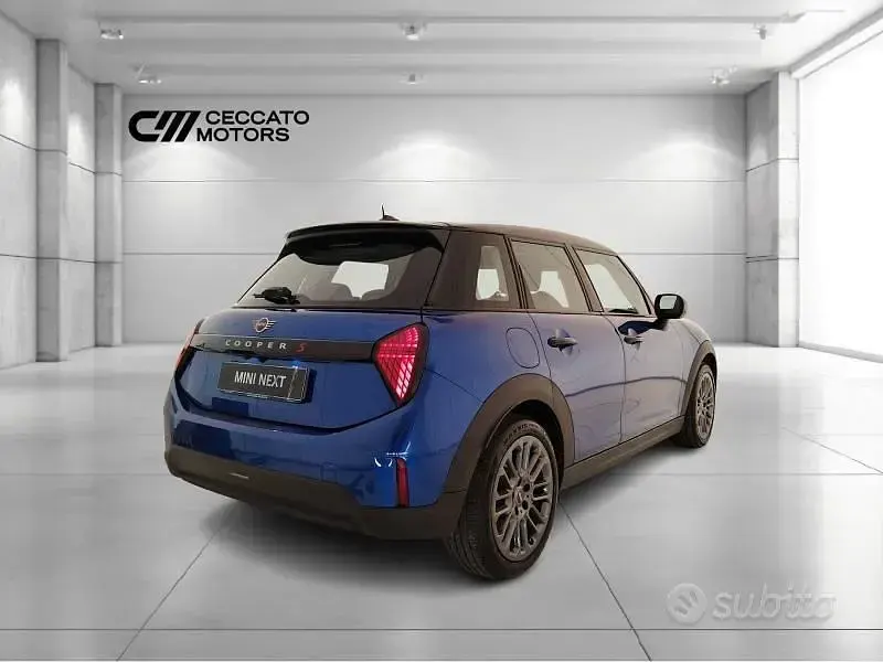 Usata Mini Cooper Classic 204 CV (150 kW) 2024 Blu Utilitaria