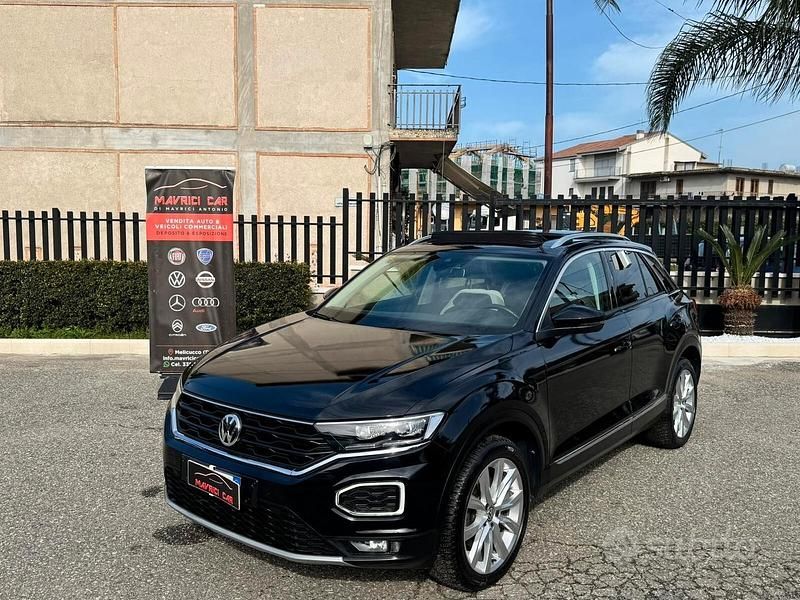 Usata VW T-Roc Style 150 CV (110 kW) 2018 Nero SUV