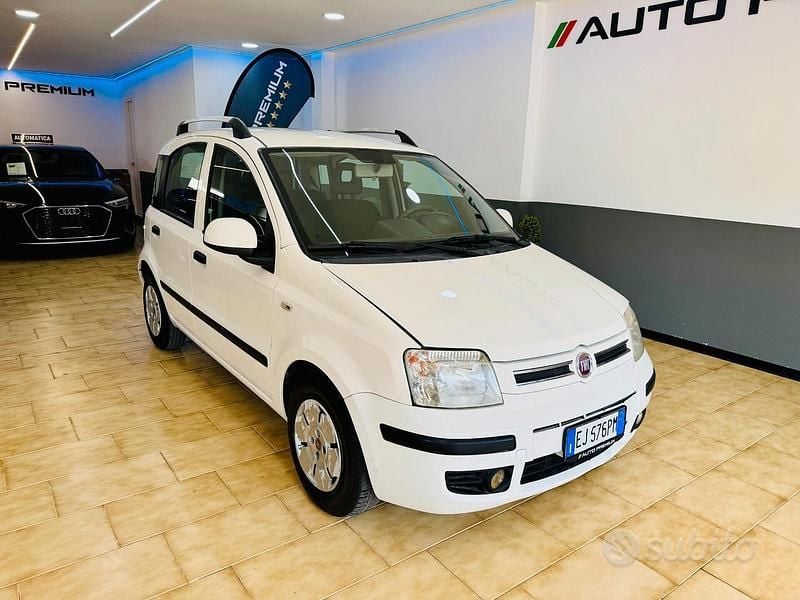 Usata Fiat Panda Dynamic 69 CV (50 kW) 2011 Bianco Utilitaria