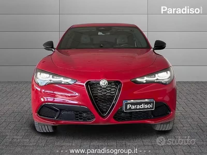 Usata Alfa Romeo Stelvio 280 CV (205 kW) 2024 Rosso SUV