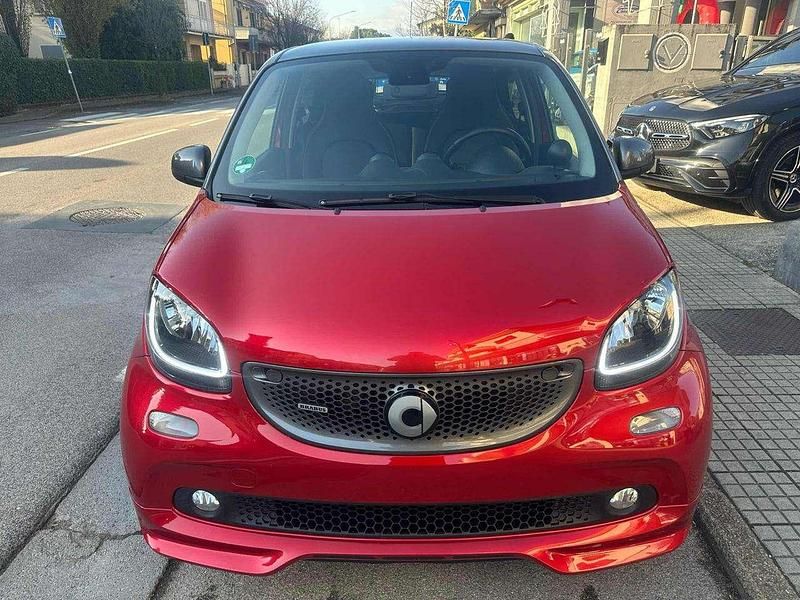 Usata Smart ForFour Brabus 109 CV (80 kW) 2017 Rosso Utilitaria