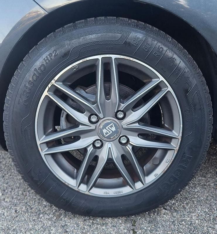 Usata Ford Fiesta 97 CV (71 kW) 2010 Blu Utilitaria