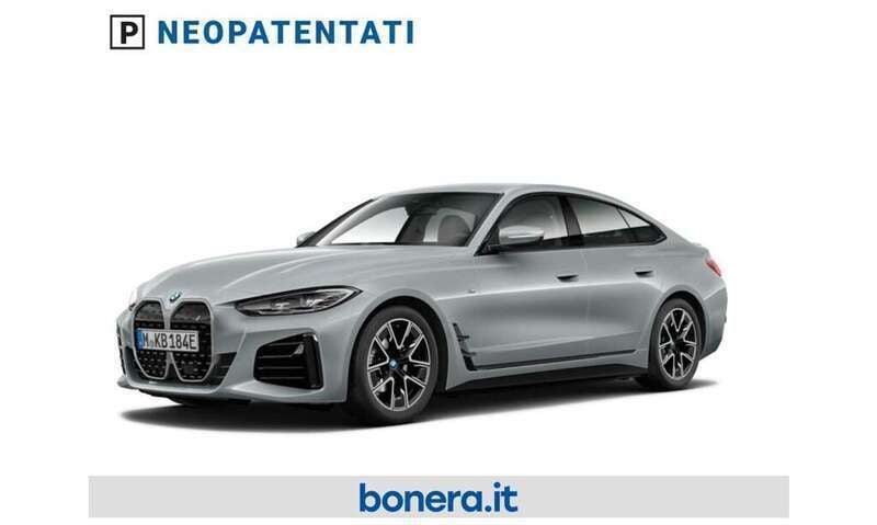 Grigio Nuova 2025 BMW i4 M Sport Tre volumi | 49.900 € (Molto cara) - Immagine 1/4