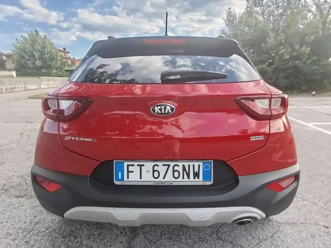 Usata Kia Stonic 110 CV (80 kW) 2019 Rosso SUV