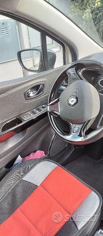 Usata Renault Captur 90 CV (66 kW) 2014 Bianco SUV