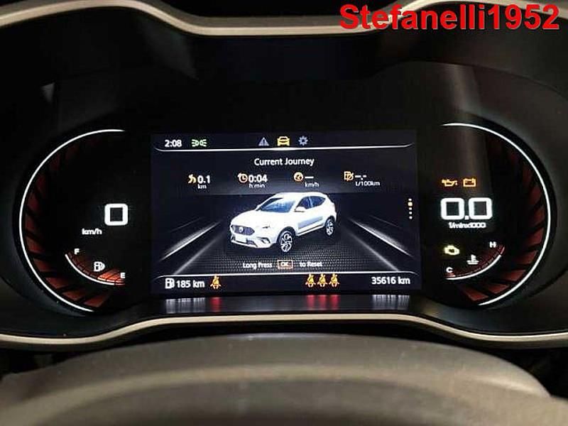 Usata MG ZS Luxury 106 CV (77 kW) 2023 Argento SUV