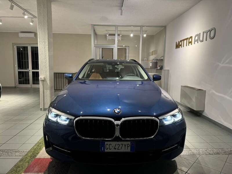 Usata BMW 530 M Sport 249 CV (183 kW) 2020 C1m phytonicblau met. Station wagon