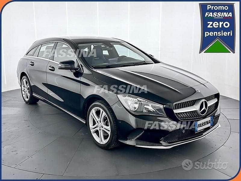 Usata Mercedes CLA180 Business 109 CV (80 kW) 2017 Nero Berlina