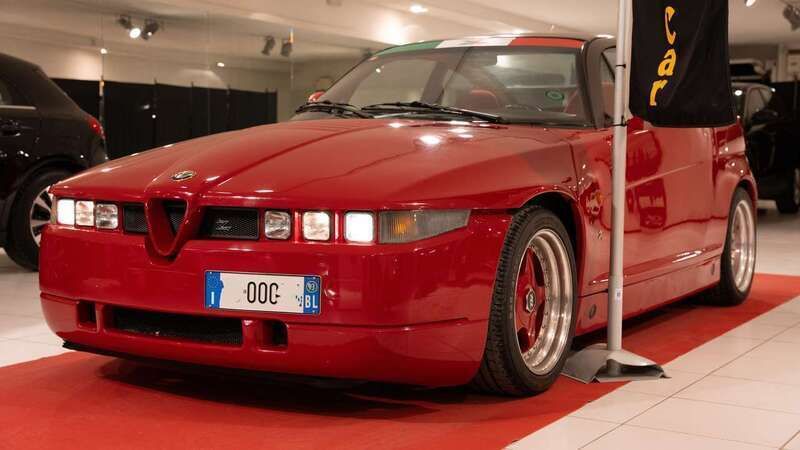 Usata Alfa Romeo SZ/RZ 207 CV (152 kW) 1993 Rosso metallizzato Coupé