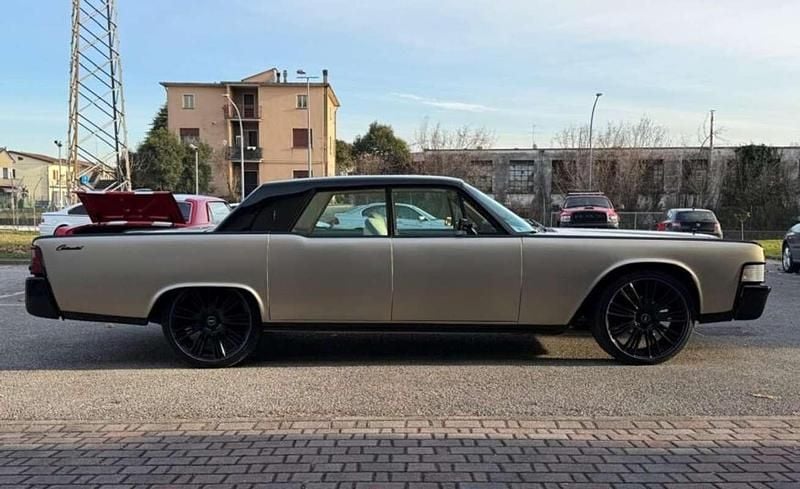 Oro Usata 1965 Lincoln Continental Tre volumi | 39.800 € - Immagine 1/4